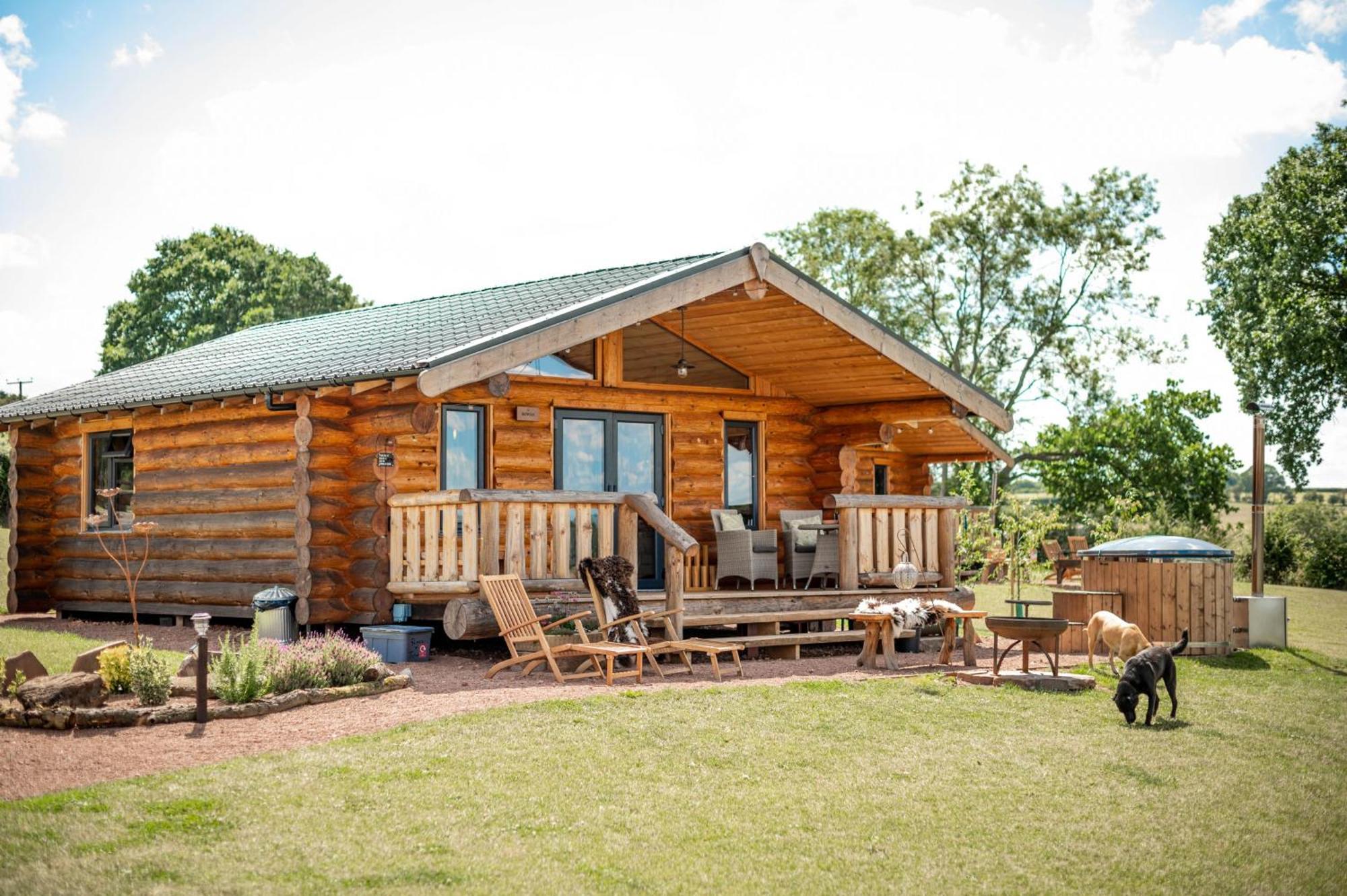 Rowan - Tedstone Log Cabins บรอมยาร์ด ภายนอก รูปภาพ