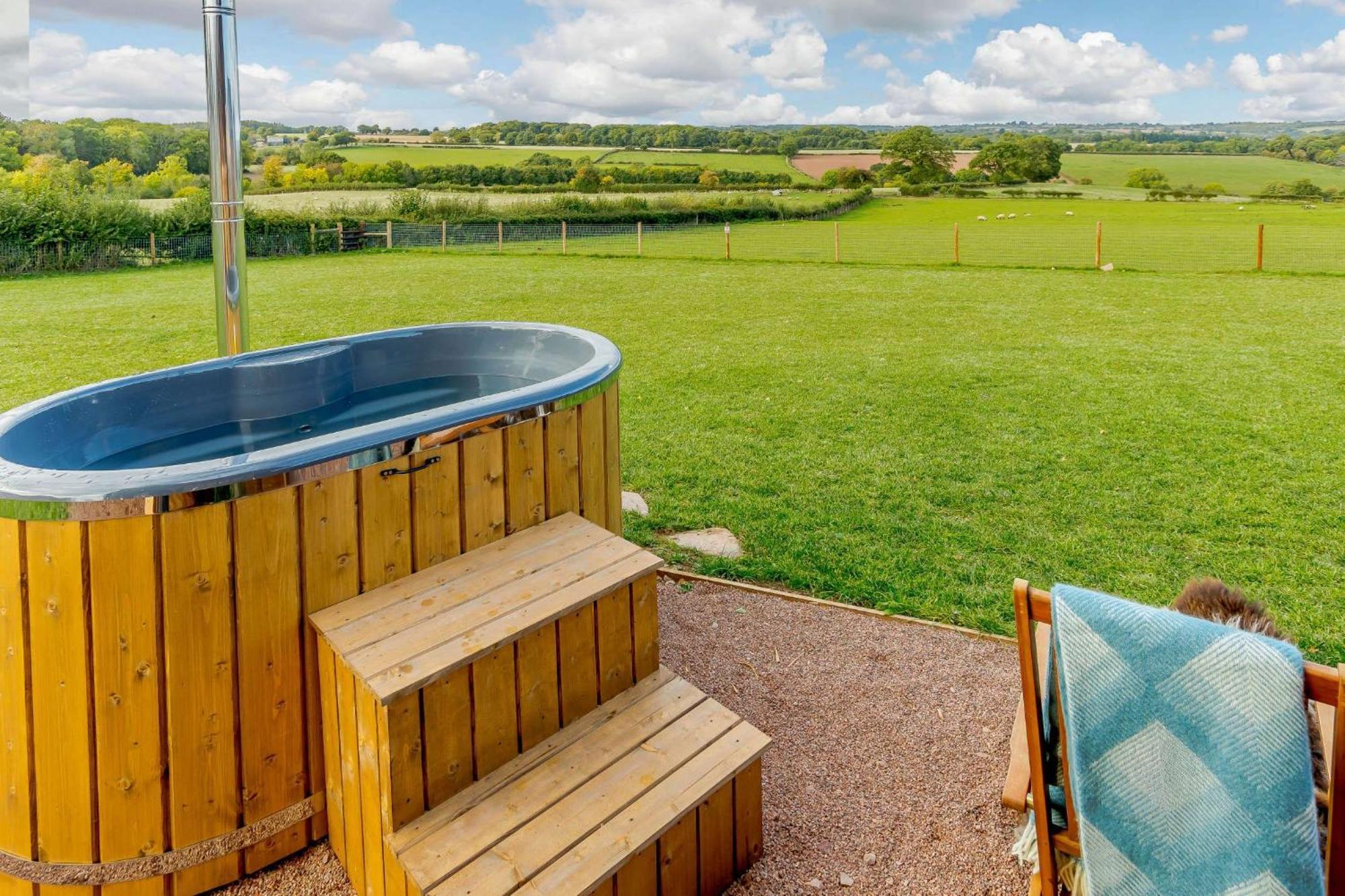 Rowan - Tedstone Log Cabins บรอมยาร์ด ภายนอก รูปภาพ