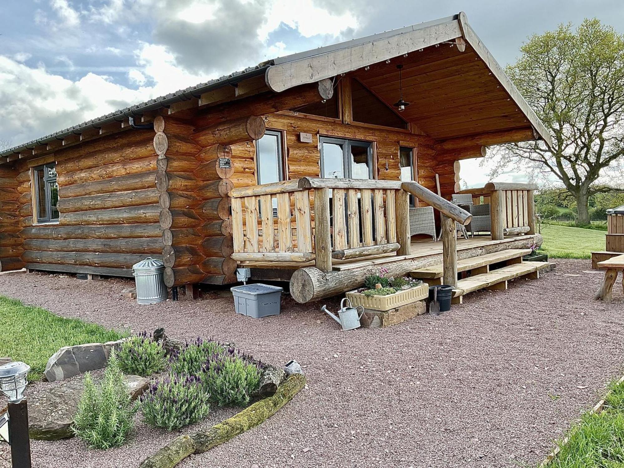Rowan - Tedstone Log Cabins บรอมยาร์ด ภายนอก รูปภาพ